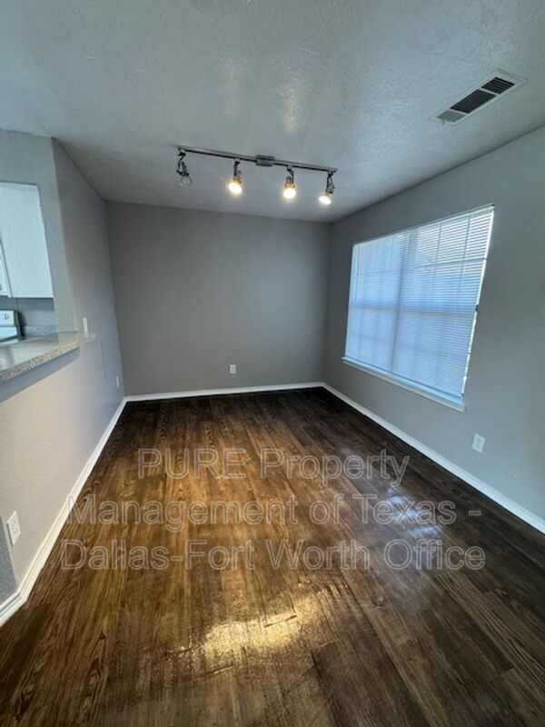 Photo - 806/104 Castleglen Drive