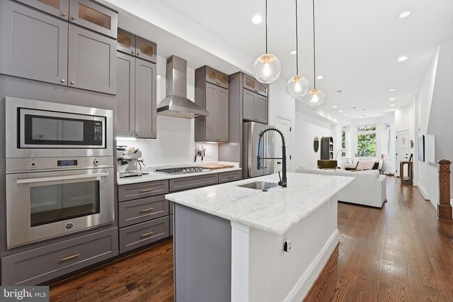 Photo - 1841 Monroe St NW Unit 2