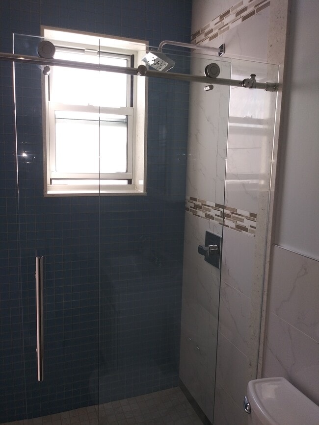 Photo - 1738 Dekalb Ave Unit 2R