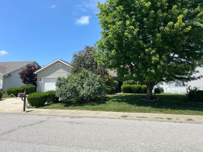 Building Photo - 1456 Kingsley Dr