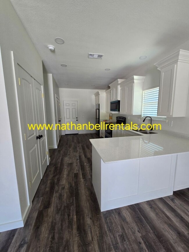 Photo - 264 Chisholm Trail Unit 266