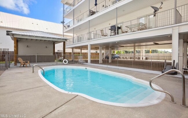 Building Photo - The Sand Dollar Condominiums