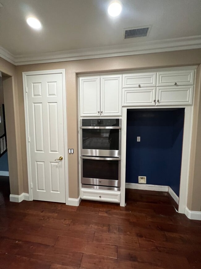Photo - $1,000 Off First month's Rent - Lovely hom...