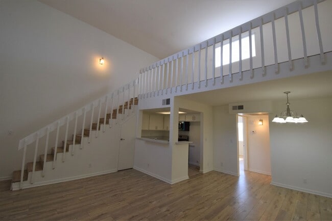 Photo - 6401 Riverton Ave