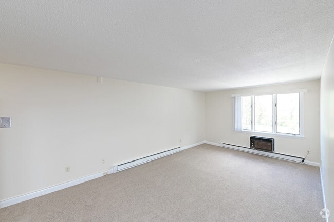 2 BR, 1 BA