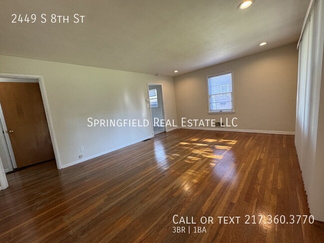 Photo - 2449 S 8th St