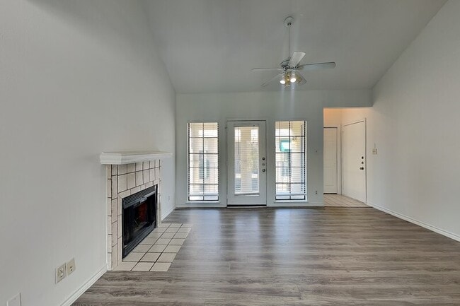Photo - 3105 San Jacinto St Unit Apt 308