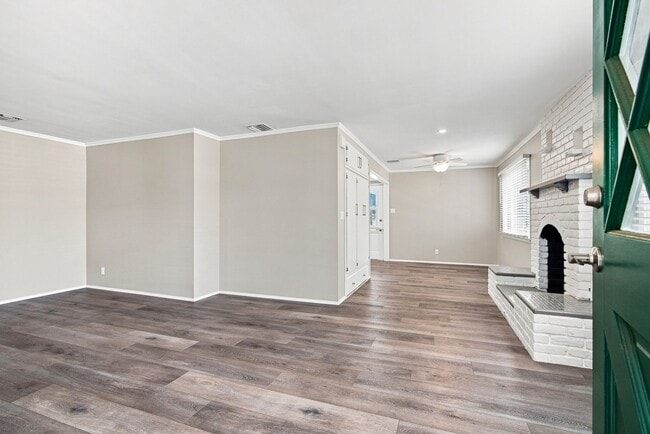 Photo - 259 Sturtevant Dr