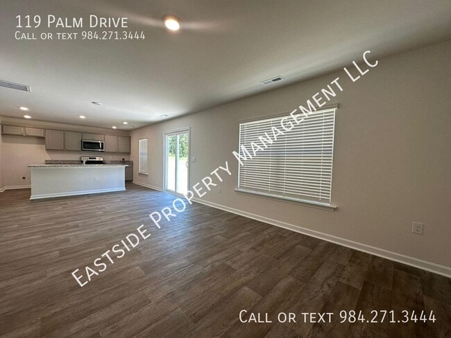 Photo - 119 Palm Dr