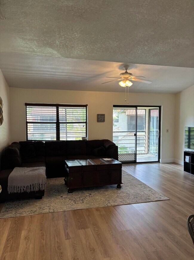 Photo - 3 Vía De Casas Sur Unidad 204