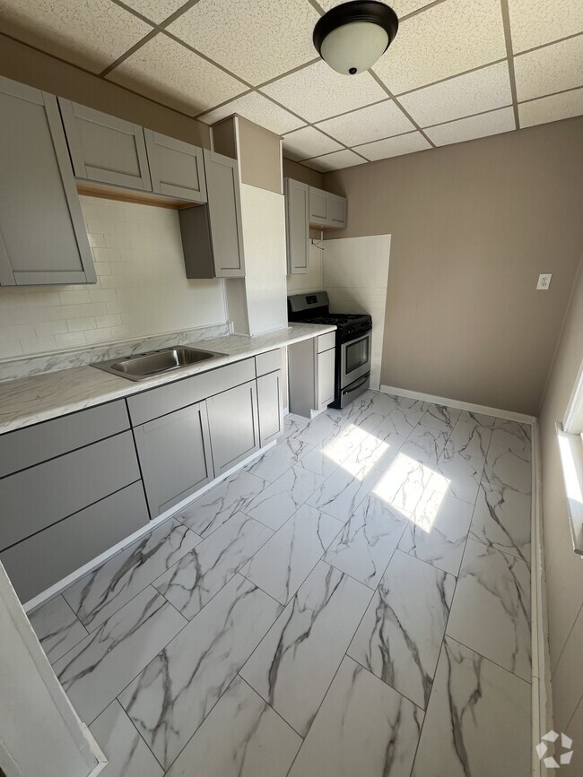 Building Photo - 85 Deane St Unit 1 Rear Rental