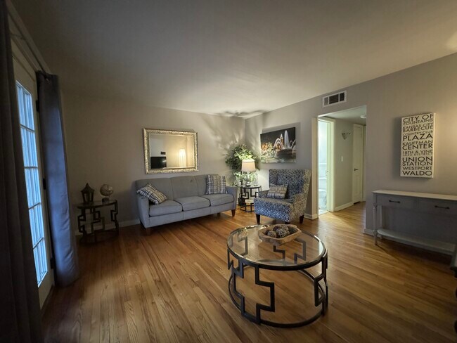 Photo - 4504 Holly St Unit 2S