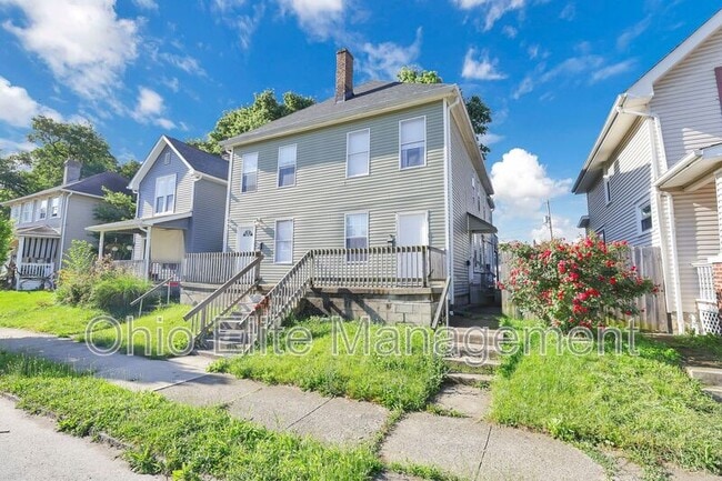 Photo - 347 1/2 E Welch Ave
