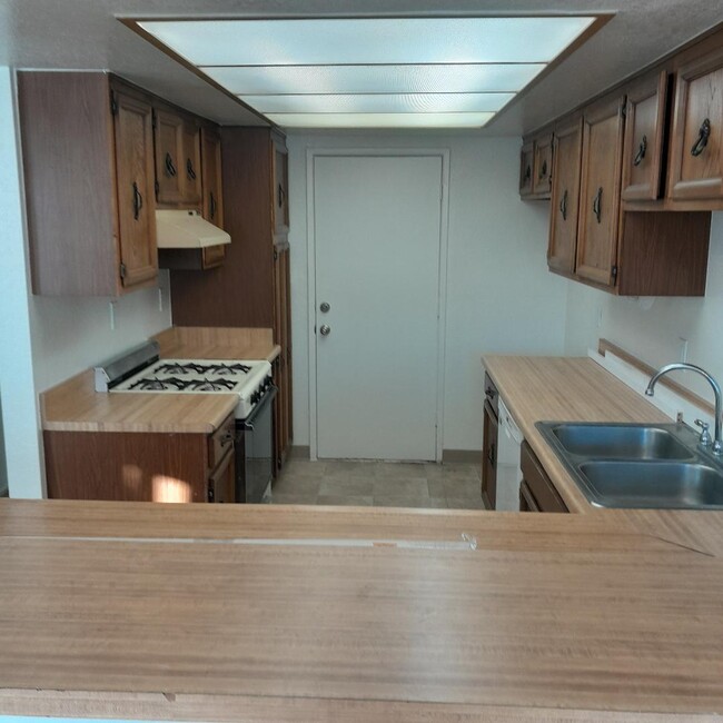 Photo - 17610 Cameron Lane