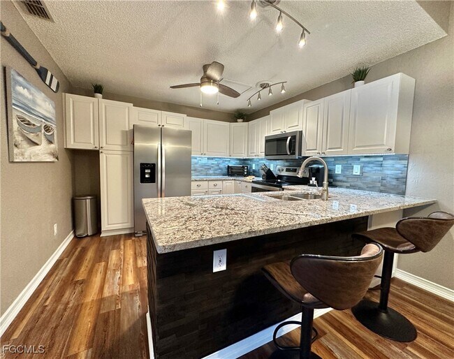 Photo - 15427 Crystal Lake Dr