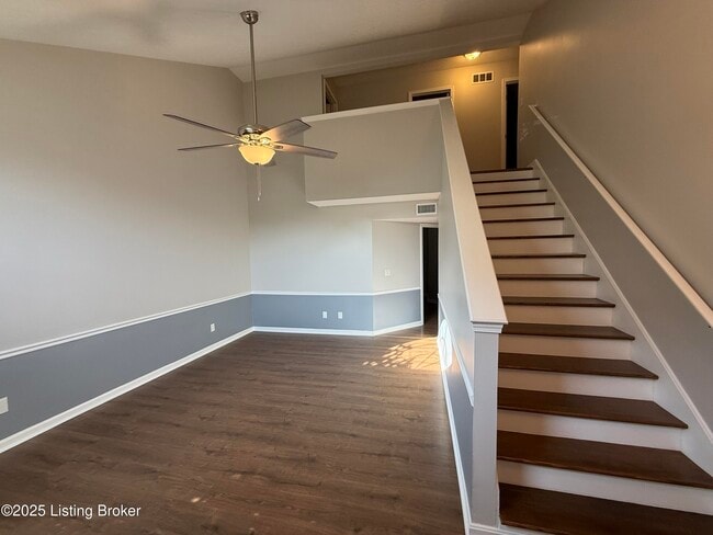 10412 Pinoak View Dr
