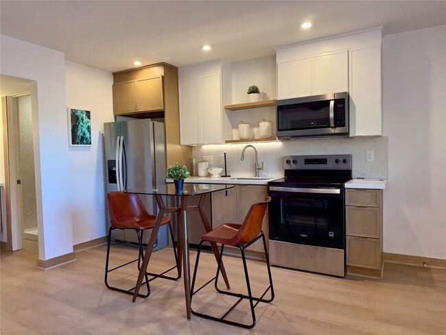 Photo - 1901 Richmond Ave. Unit 21