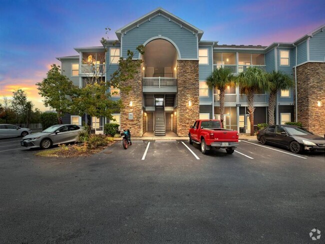 Building Photo - Westshore Palms Rental