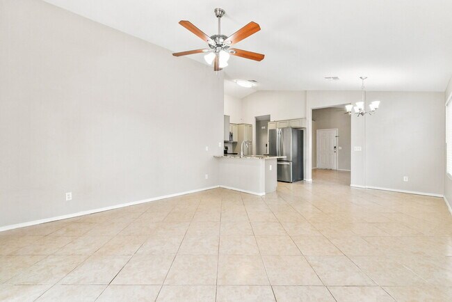 973 E Yuma Ave