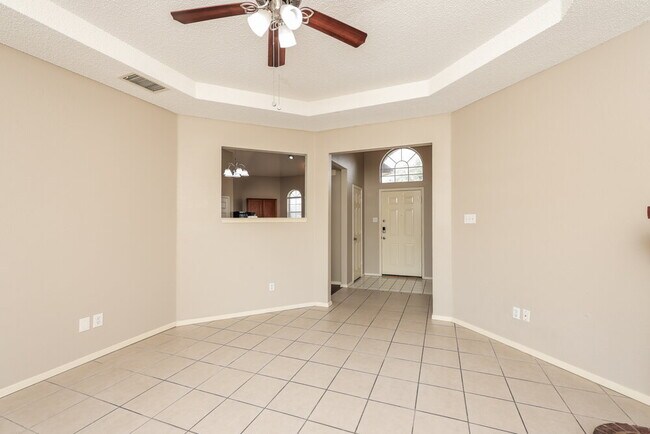 Photo - 2136 Birch Bend