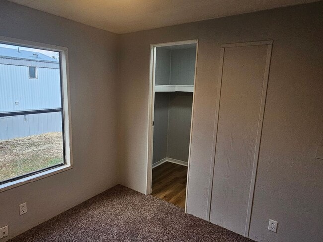 Photo - 3 bed 2 bath mobile home Secrion 8 accepted