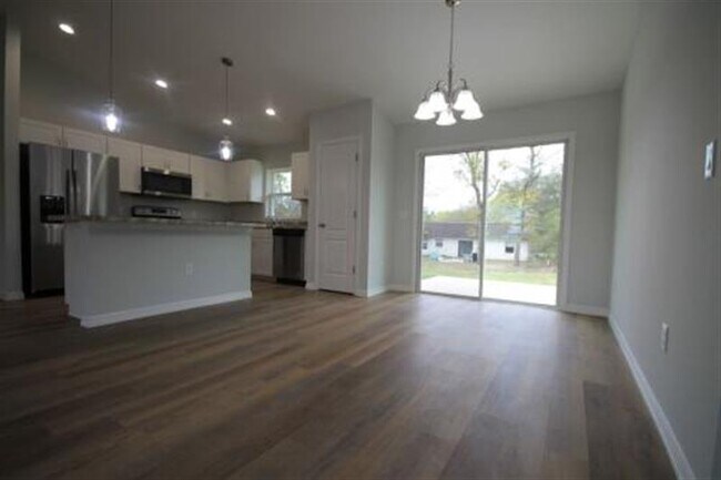 Photo - NICE HOMES FOR RENT ...