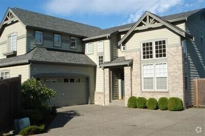 Building Photo - Stunning 2 Story 4 Bed 2.5 Bath Home in Re...