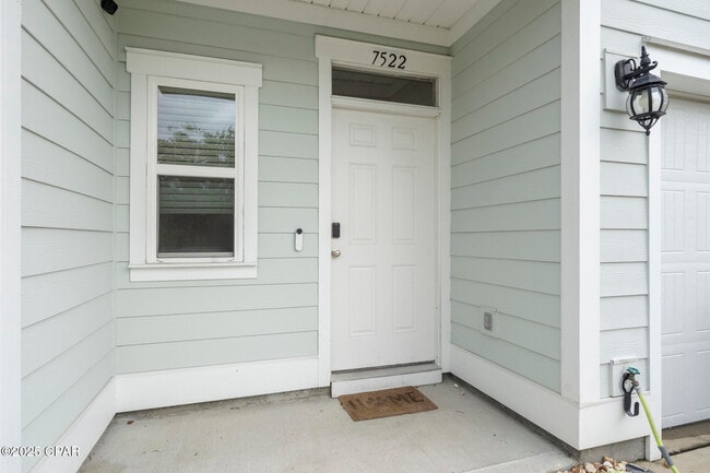 Photo - 7522 Shadow Lake Dr