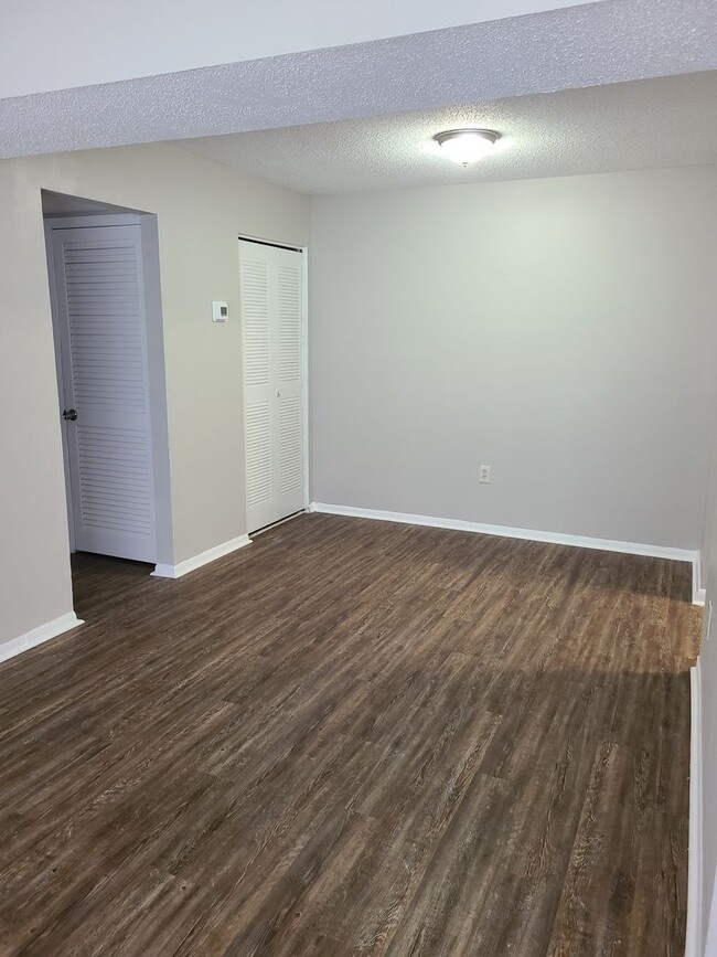 Photo - Camellia Court