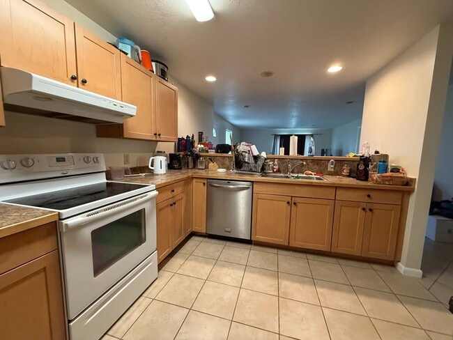 Photo - 231 Pennsylvania Ave