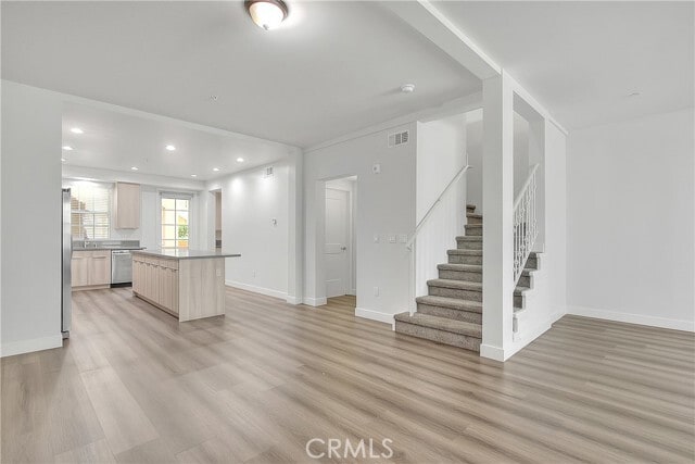 Photo - 501 W Foothill Blvd