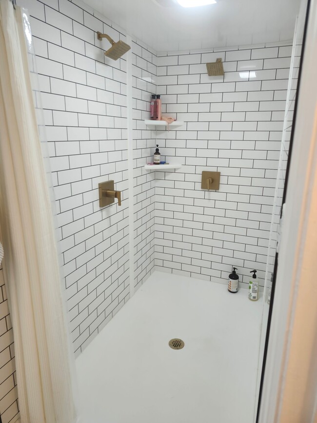 Photo - 719 Pear St