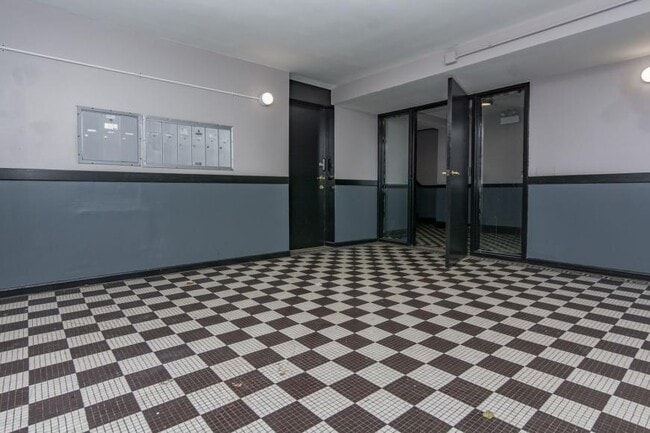 Photo - 2 bedroom in Chicago IL 60624 Unit 2
