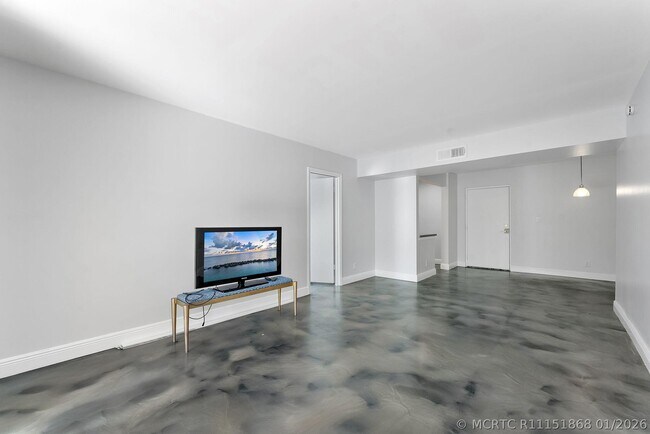 470 NW 20th St Unit 3070