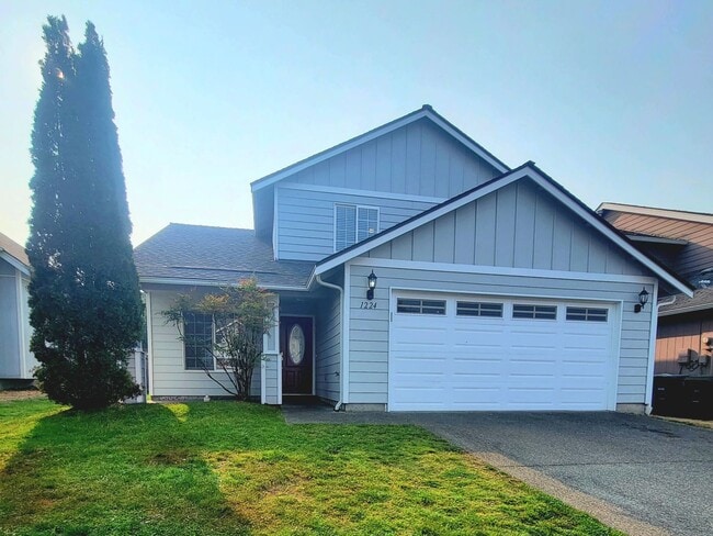 Building Photo - Newly Listed Home Close to Joint Base Lewi...
