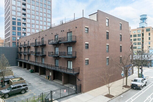 Photo - 41 N Morgan St