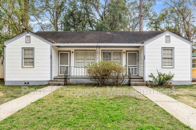 Building Photo - 215 W 73rd St