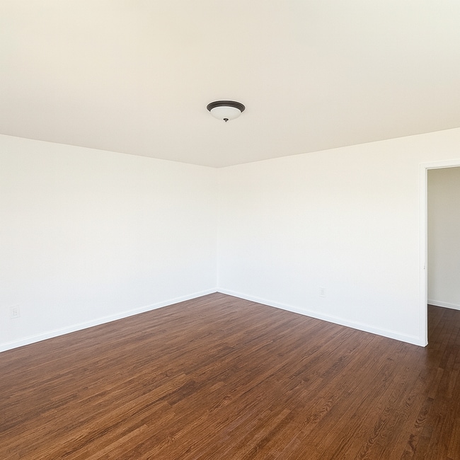 Photo - 5104-5106 East Falls View Dr. Unidad 5104 East Falls View