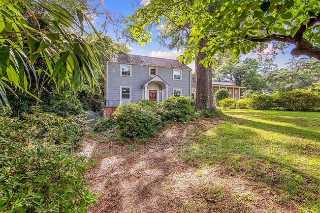 Photo - 220 Bradford Ave