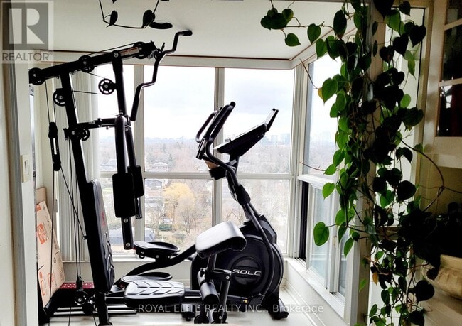 Photo - 28 Hollywood Ave Unité Sph206