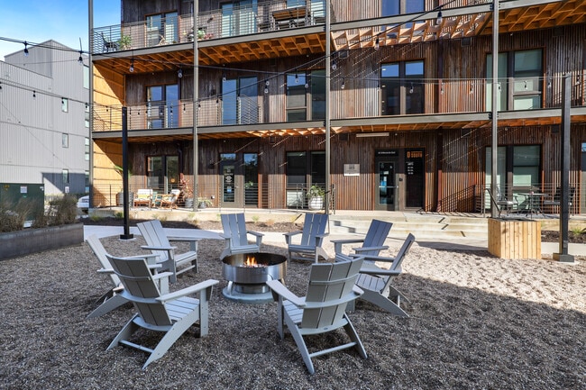 LUX Firepit and Grill