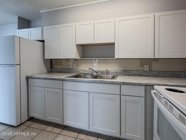 Photo - 1124 Woodruff Ave