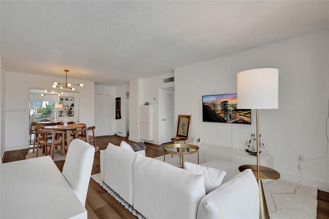 Photo - 400 Kings Point Dr Unit 418