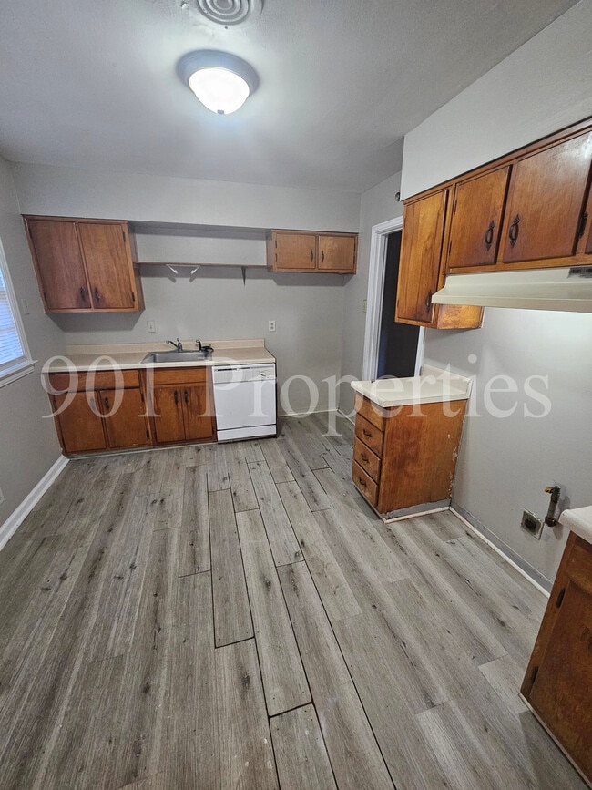 Photo - 1612 Hopewell Rd