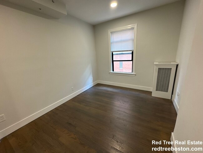 Photo - 270 Newbury St Unit 10