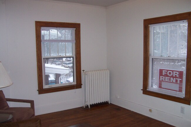 Photo - 736 S Forest Ave Unit #4