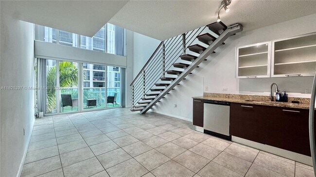 Building Photo - 41 SE 5th St Unit 406 Rental