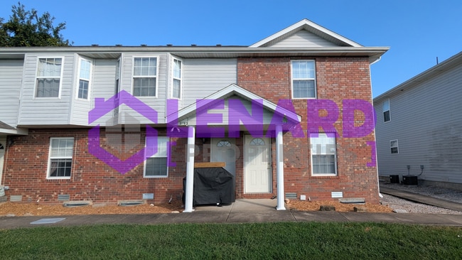 Building Photo - 5791/3/5/7 N Orange Ln Unit 5791