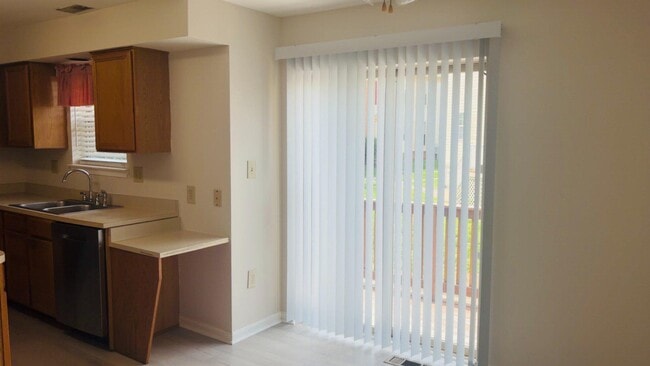 Photo - 6615 Buskin Ln