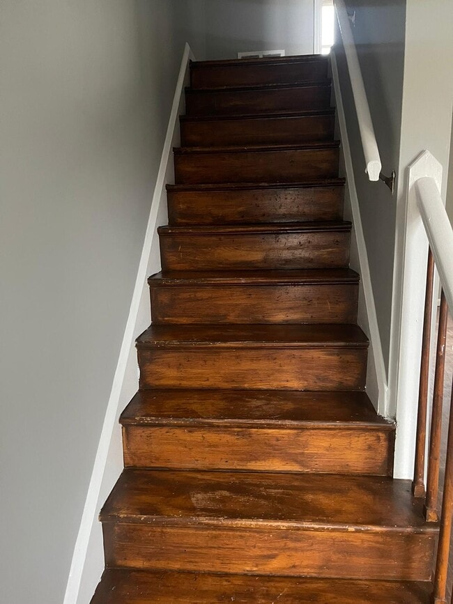 Photo - 2127 Harman Ave